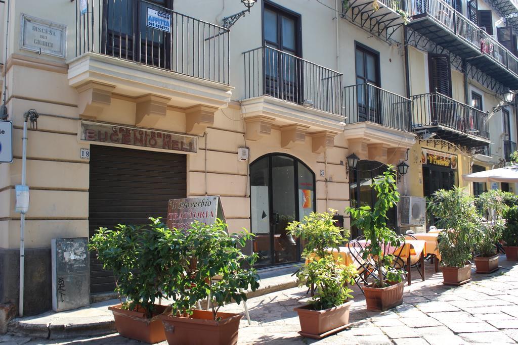 Apartment Basile Palermo Bilik gambar